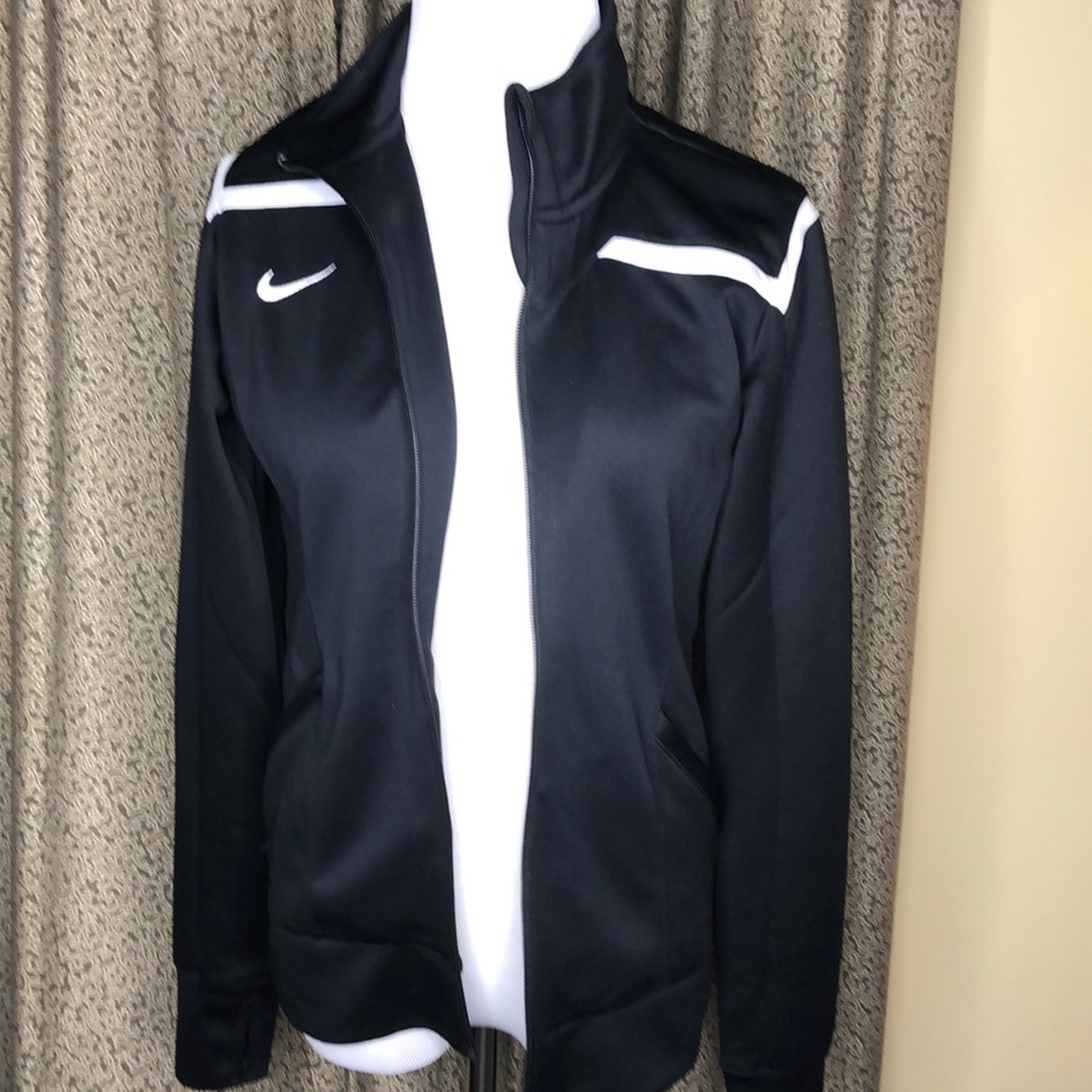 Nike Warm-Up Jacket with white stripe
Size small
